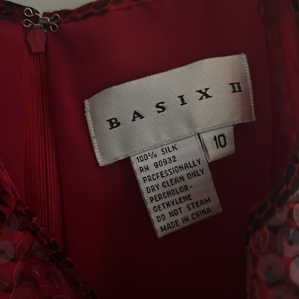 Basix II red sequin top - Picture 3 of 3
